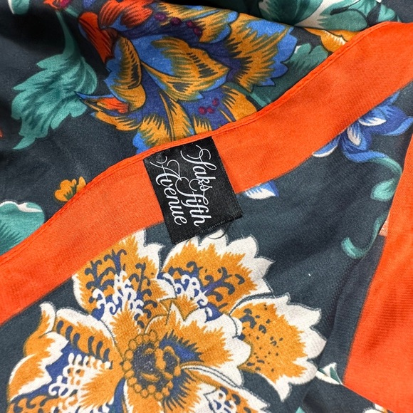 Saks Fifth avenue summer scarf - Picture 2 of 3